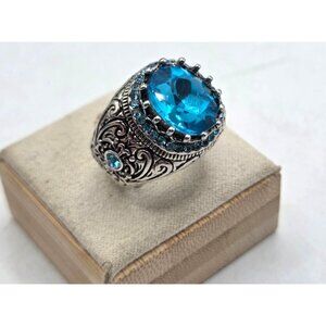 Vintage Style Silver Tone Ring With Blue Gemstone & Intricate Filigree Design